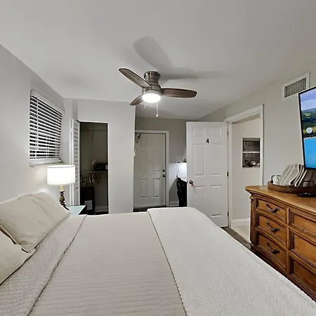 Private Rooms At Miami Centrally Located With Free Parking Exterior foto