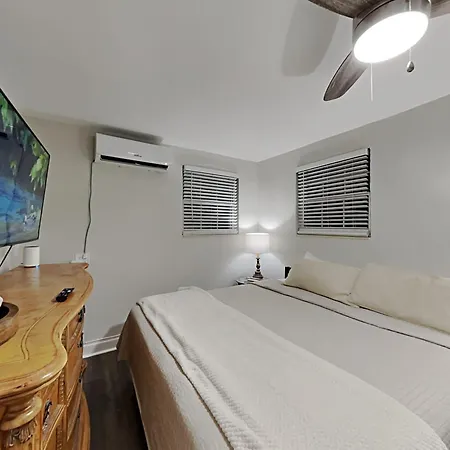 Private Rooms At Miami Centrally Located With Free Parking Exterior foto