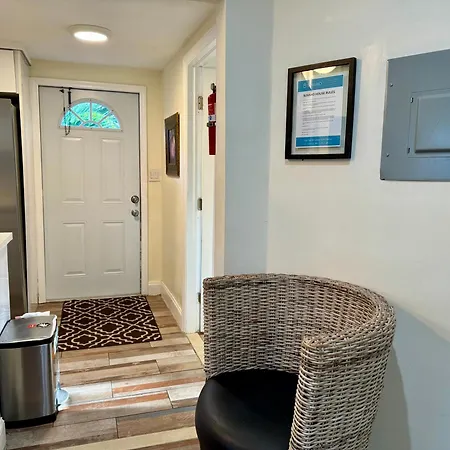 Private Rooms At Miami Centrally Located With Free Parking Exterior foto