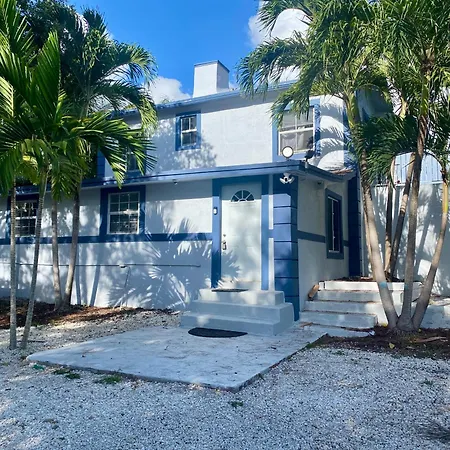 Private Rooms At Miami Centrally Located With Free Parking Exterior foto