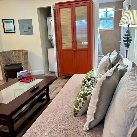 Private Rooms At Miami Centrally Located With Free Parking Exterior foto