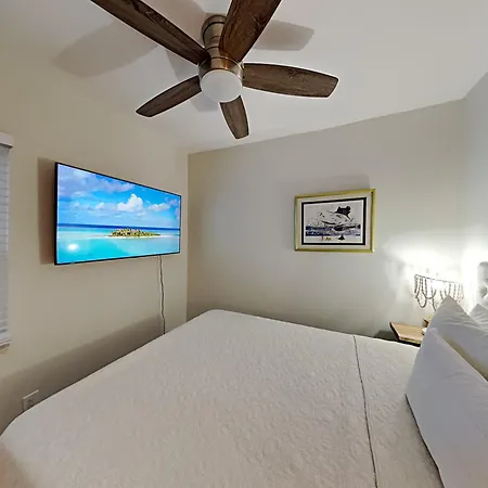 Private Rooms At Miami Centrally Located With Free Parking Exterior foto