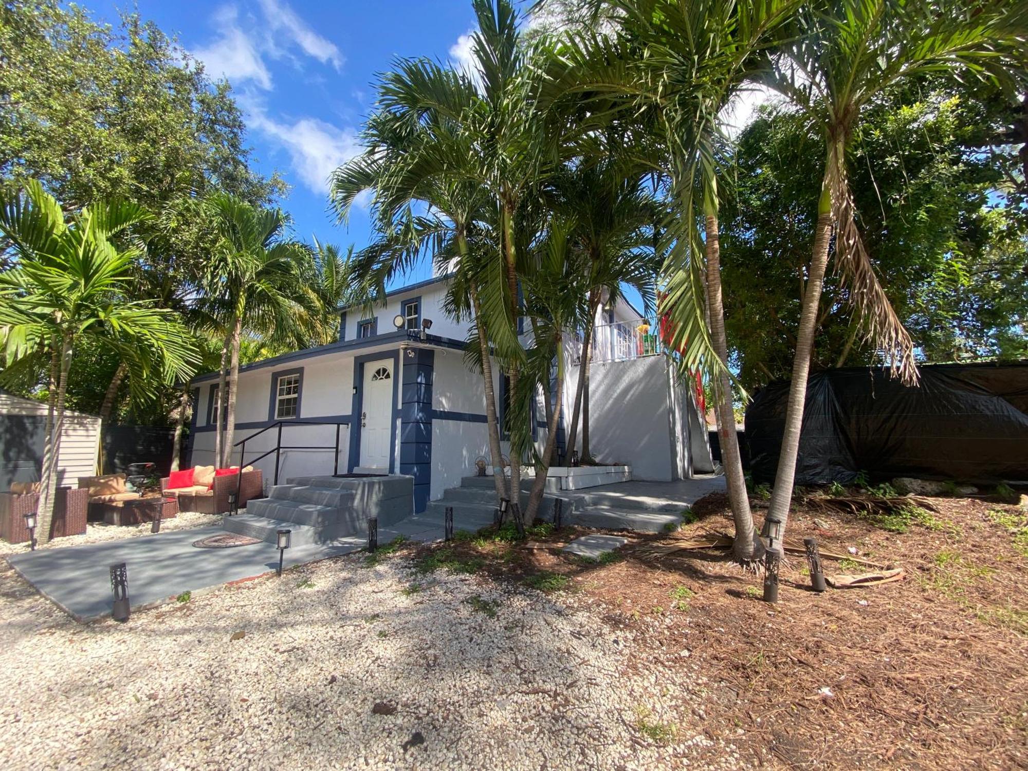 Private At Centrally Located With Free Parking Privatunterkunft Miami