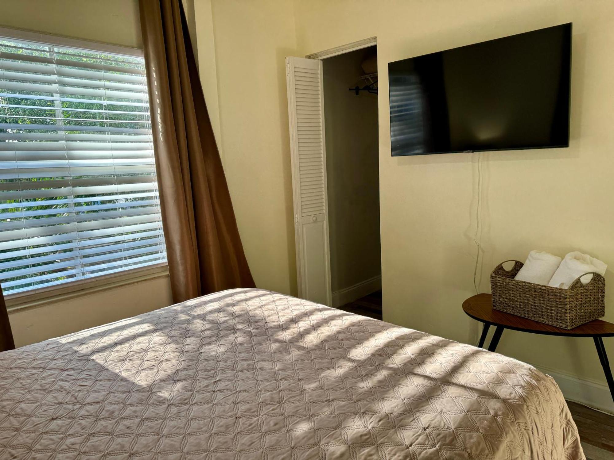 Séjour chez l'habitant Private At Centrally Located With Free Parking